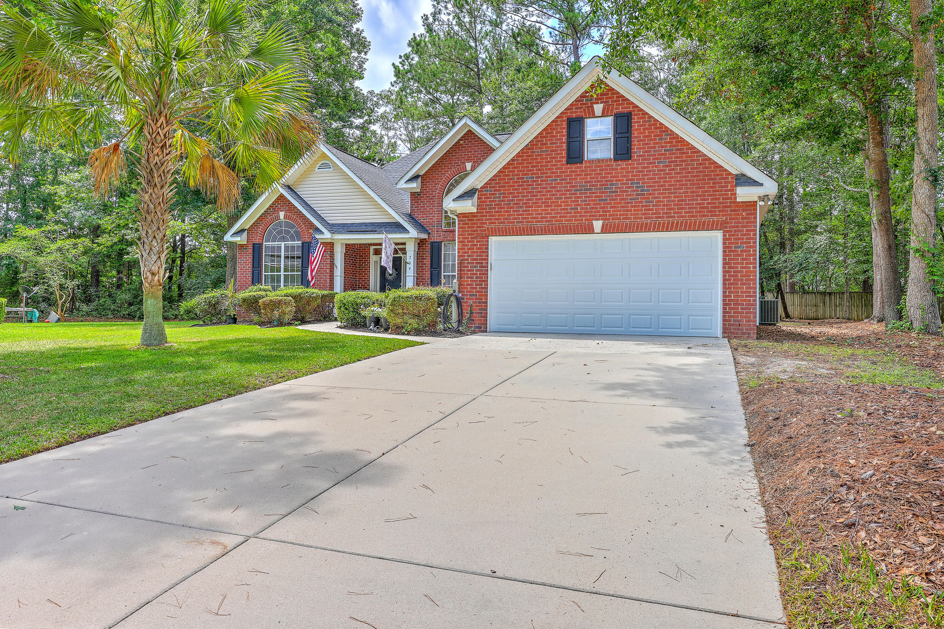 Property Photo:  704 Pointe Circle  SC 29485 