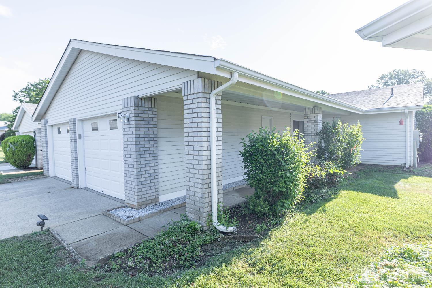 Property Photo: 372-B Duranta Plaza NJ 08831