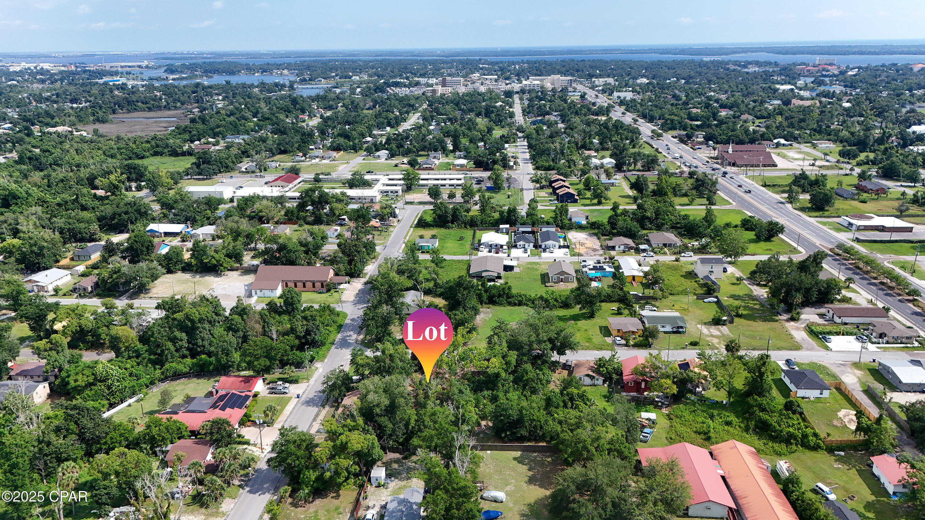 Property Photo:  729 E 12th Court  FL 32401 
