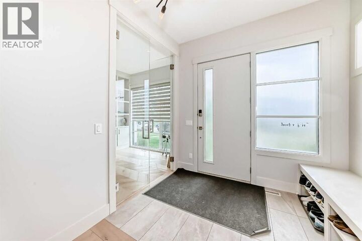 Property Photo: 1912 23 Avenue Northwest AB T2M 1V8