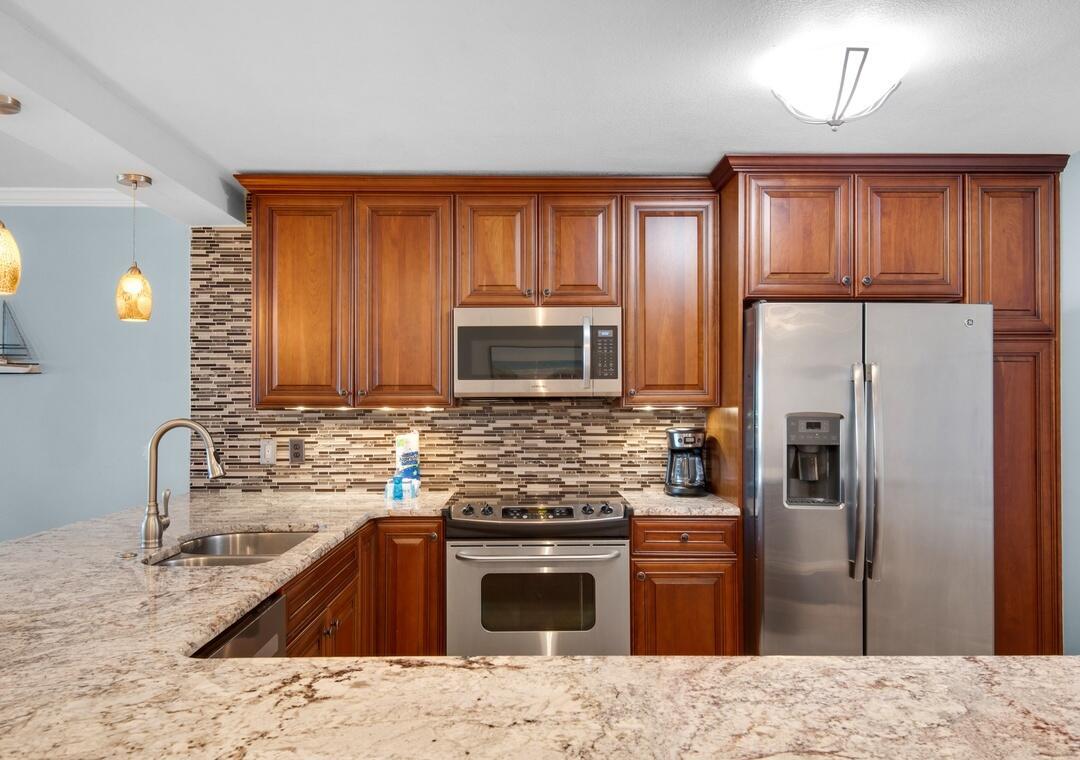 Property Photo: 900 Gulf Shore Drive 1022 FL 32541