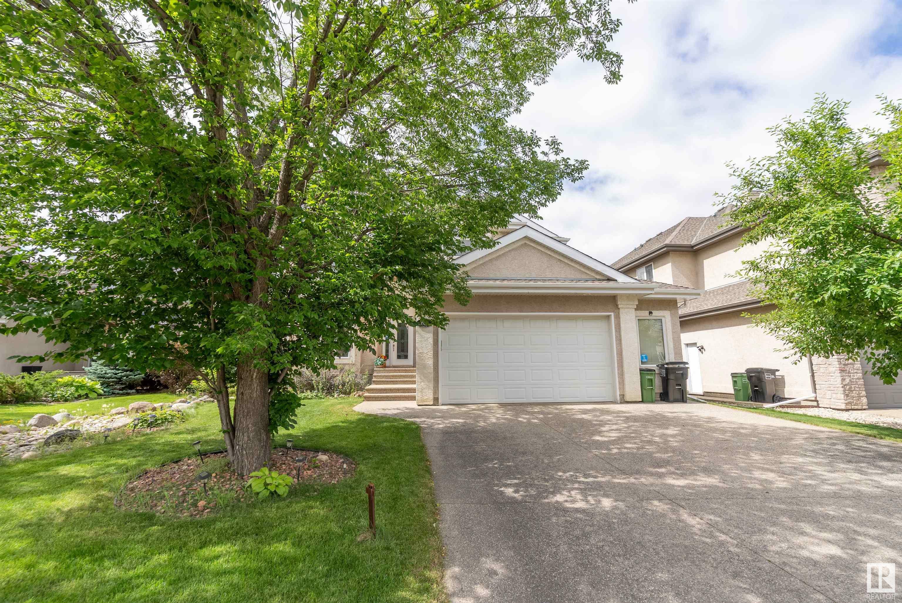 Property Photo:  613 Todd Link Link NW  AB T6R 3C4 