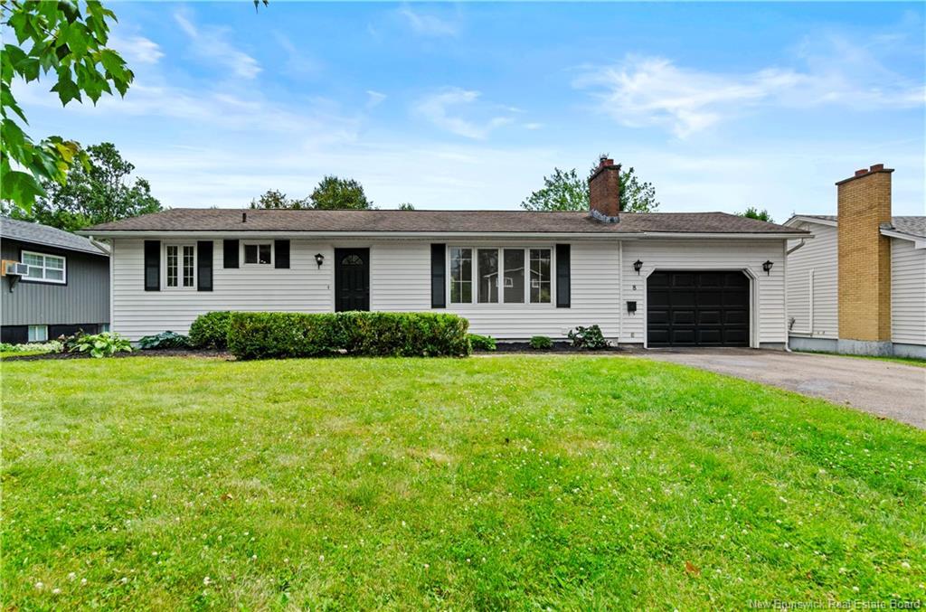 Photo de la propriété:  8 Dahlia Drive  NB E3A 1N3 
