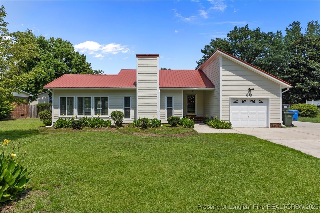 Property Photo: 2105 Careygate Court NC 28304