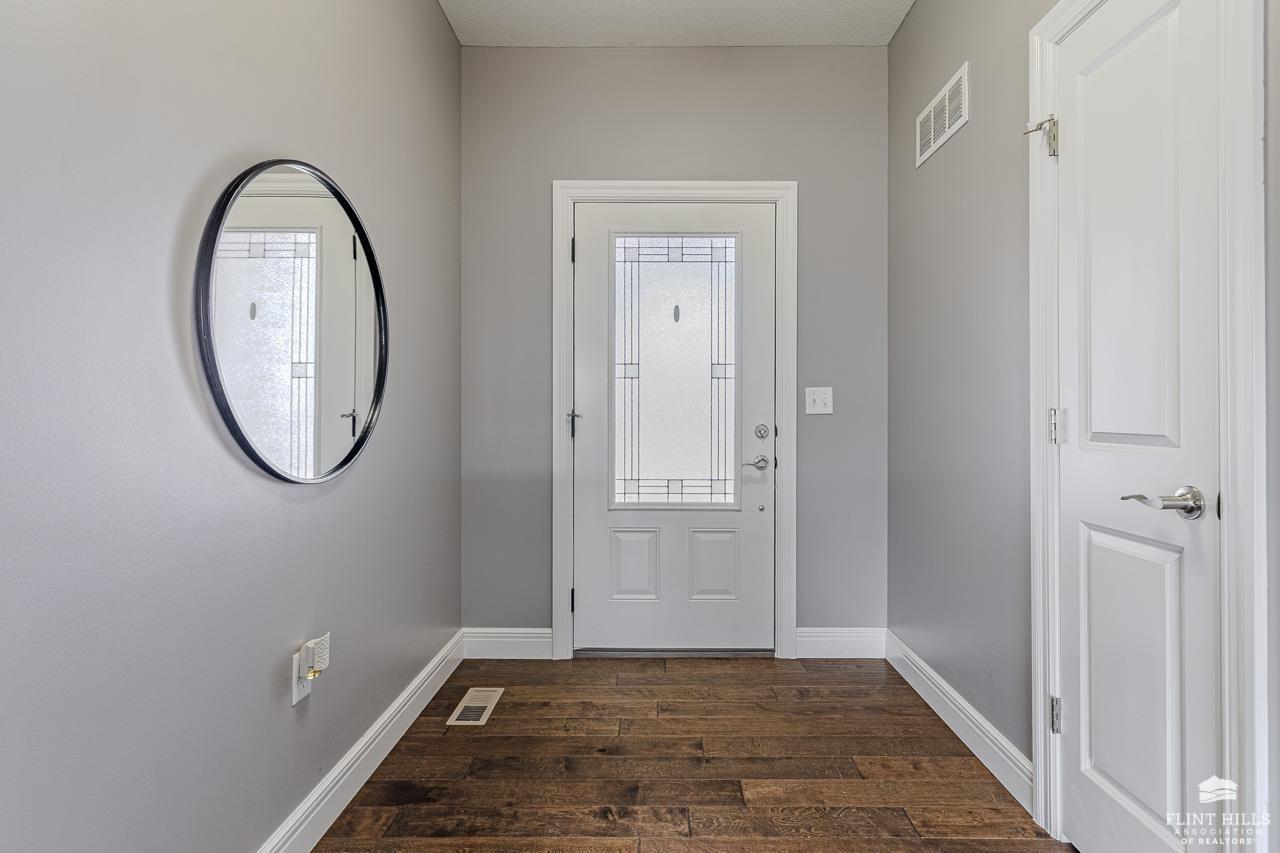 Property Photo: 9936 Lavender Lane KS 66502