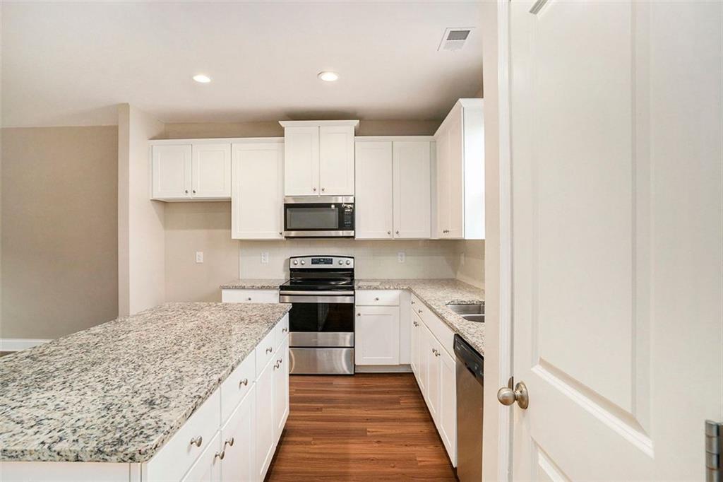 Property Photo: 205 Orchard Drive GA 30014