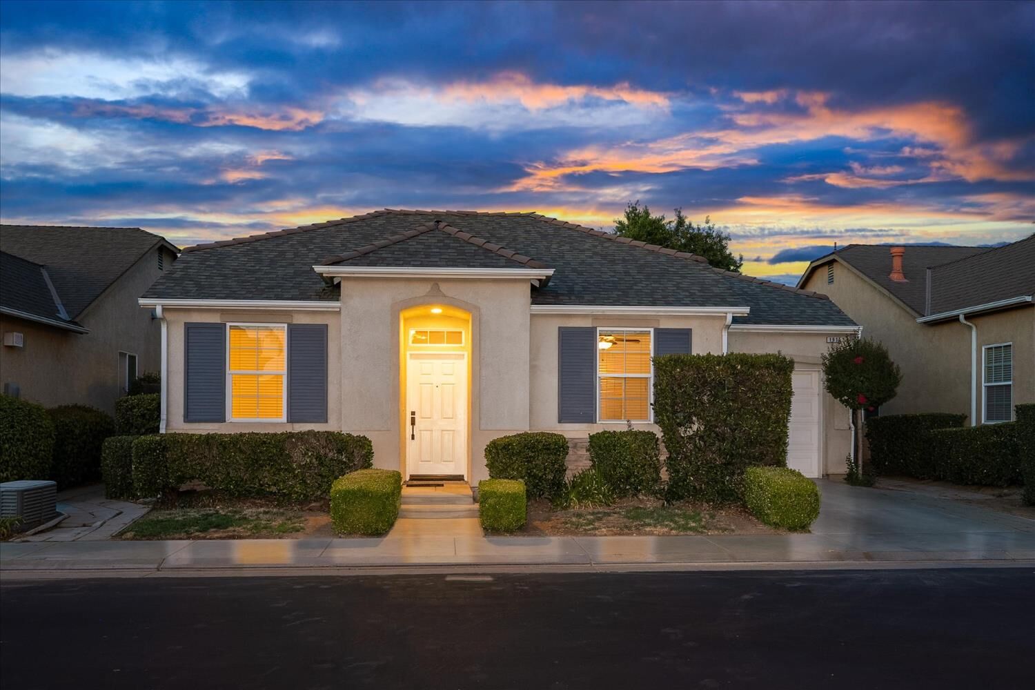 Property Photo:  1935 N Glen Alva Lane  CA 93619 