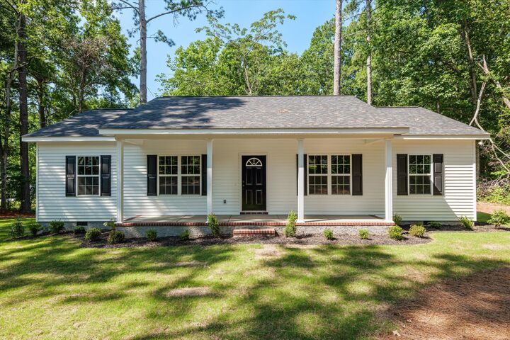 Property Photo: 502 Shadowmoor Court GA 30824