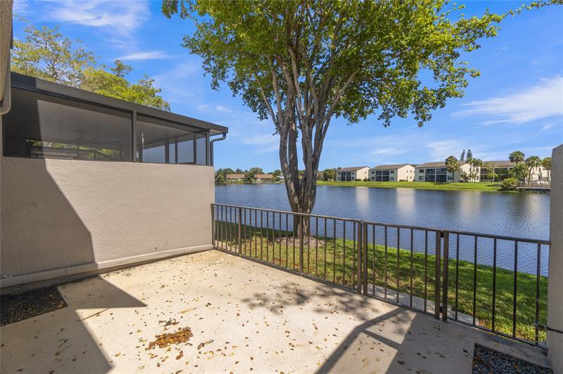 Property Photo: 11291 NW 16th Ct FL 33026
