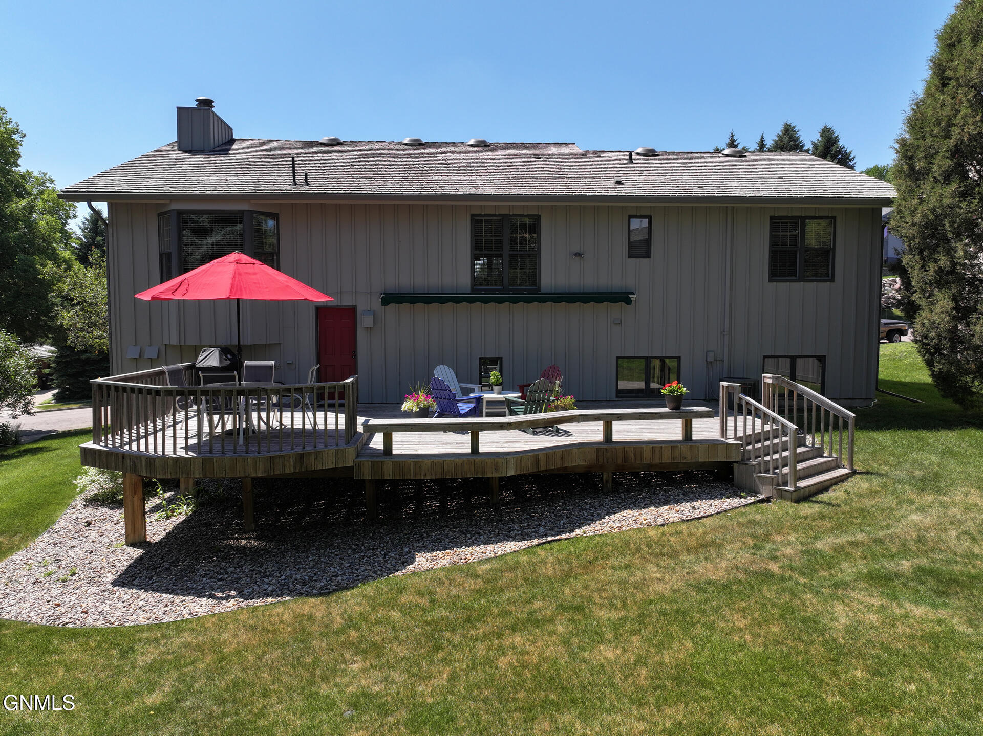 Property Photo: 516 Portage Drive ND 58503