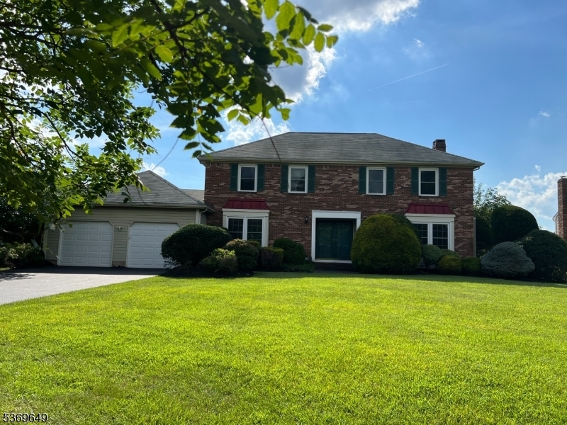 Property Photo: 11 Glengarry Way NJ 08550