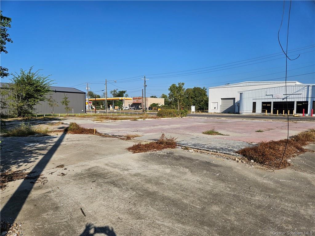 319 E Napoleon Street  Sulphur LA 70663 photo