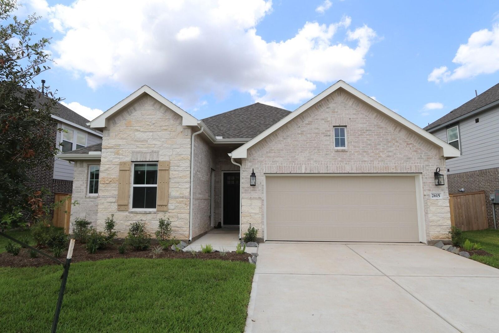 Property Photo: 2615 Wastelbread Lane TX 77471