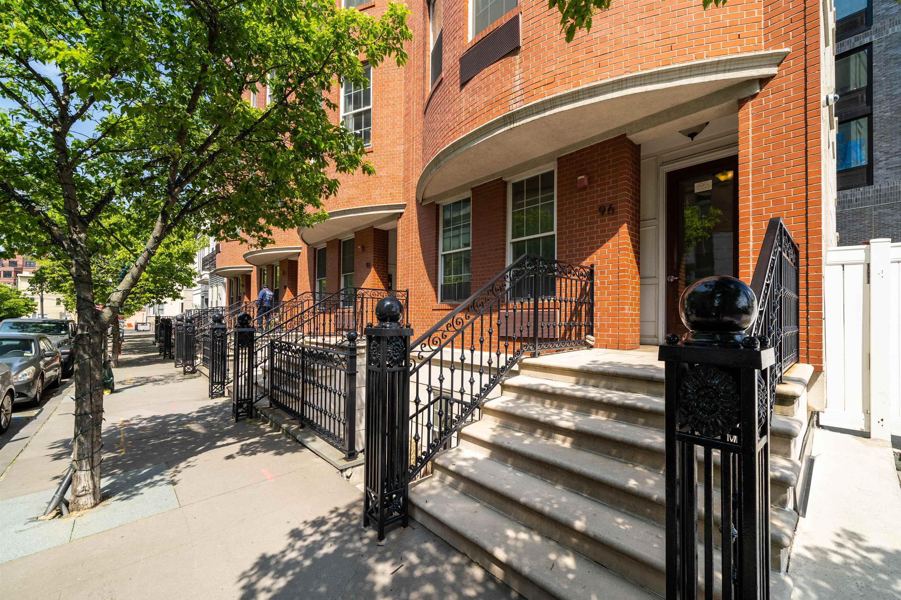Property Photo: 96 Tidewater St 1G NJ 07302