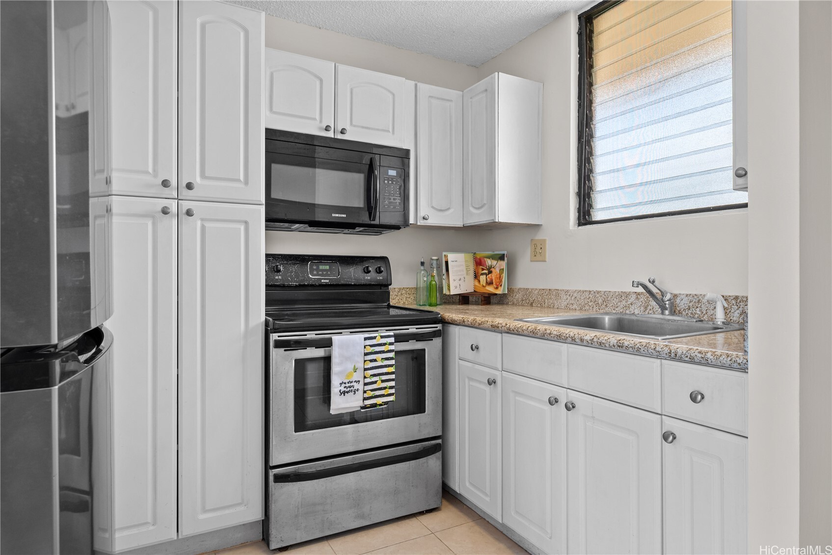 Property Photo: 1561 Pensacola Street 1104 HI 96822