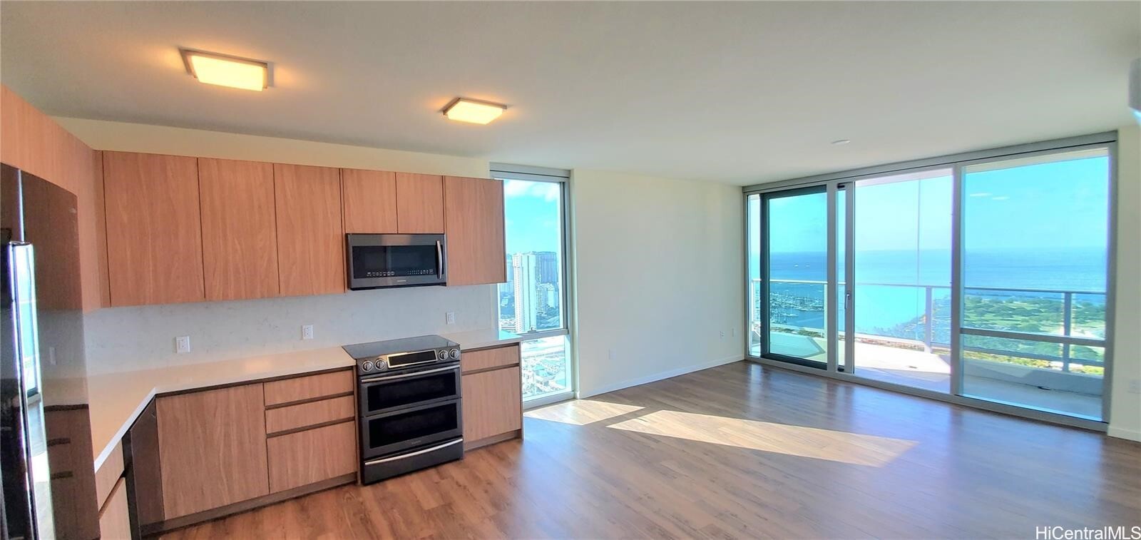 Property Photo: 1391 Kapiolani Boulevard 3708 HI 96814