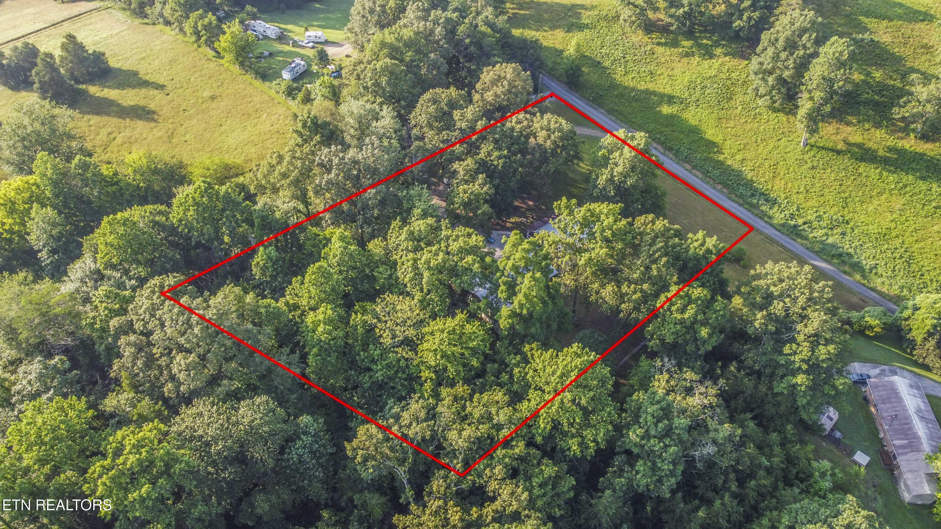 Property Photo: 197 Wedgewood Lane TN 37381