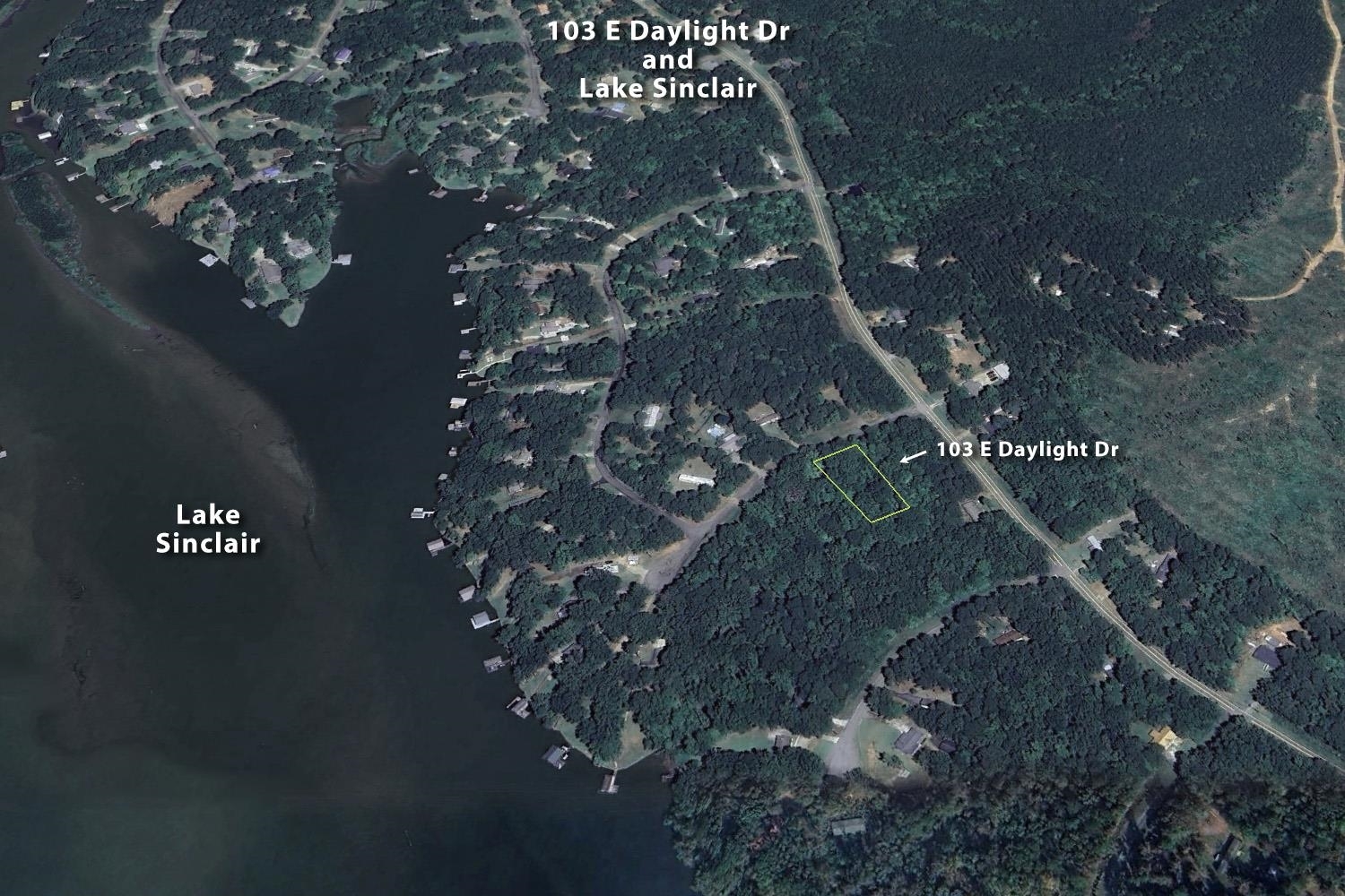 Property Photo:  103 E Daylight Drive  GA 31024 