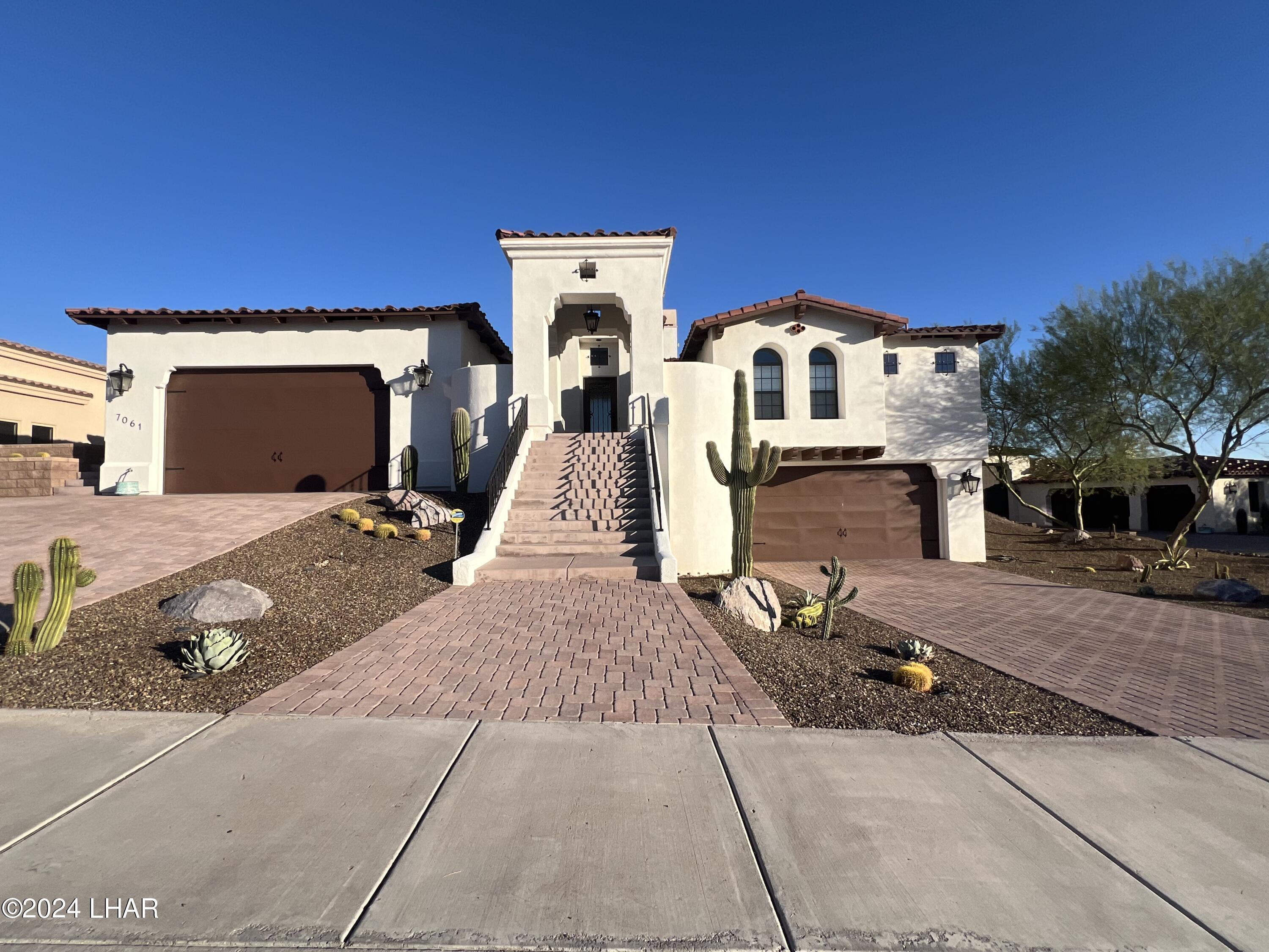 Property Photo: 7061 Circula De Hacienda AZ 86406