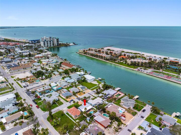 Property Photo:  621 77th Avenue  FL 33706 