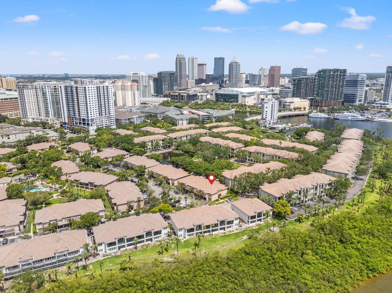 Property Photo: 664 Arbor Lake Lane 664 FL 33602