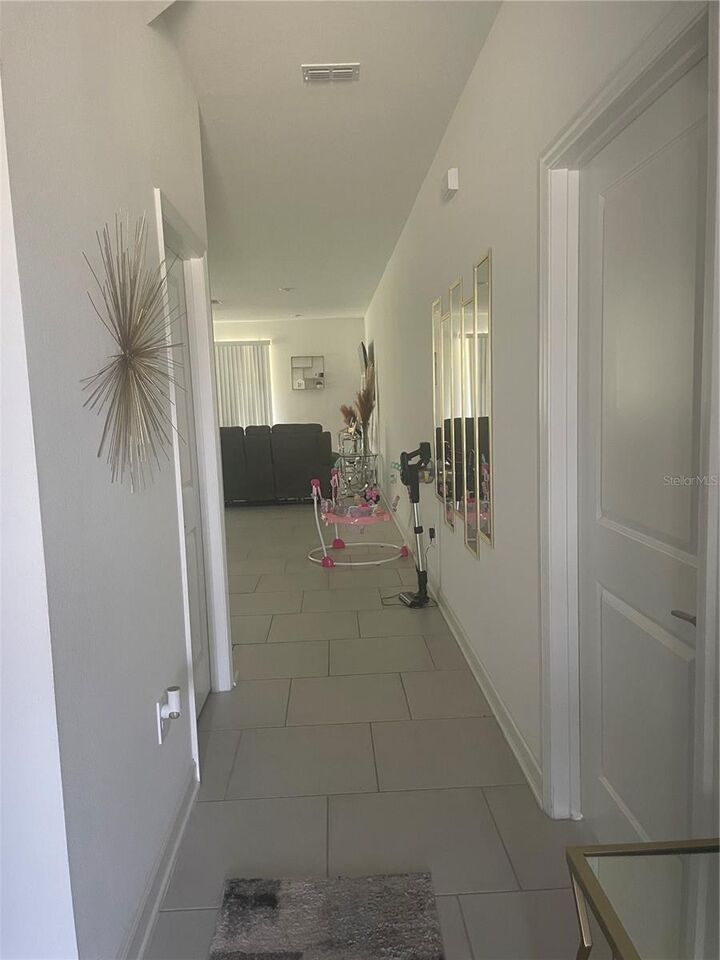 Property Photo:  2871 Camden Way  FL 33837 