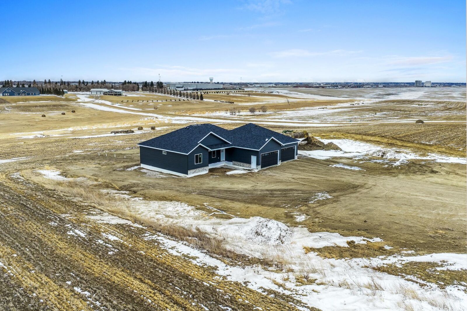 Property Photo: 8400 10th Ave NE ND 58703