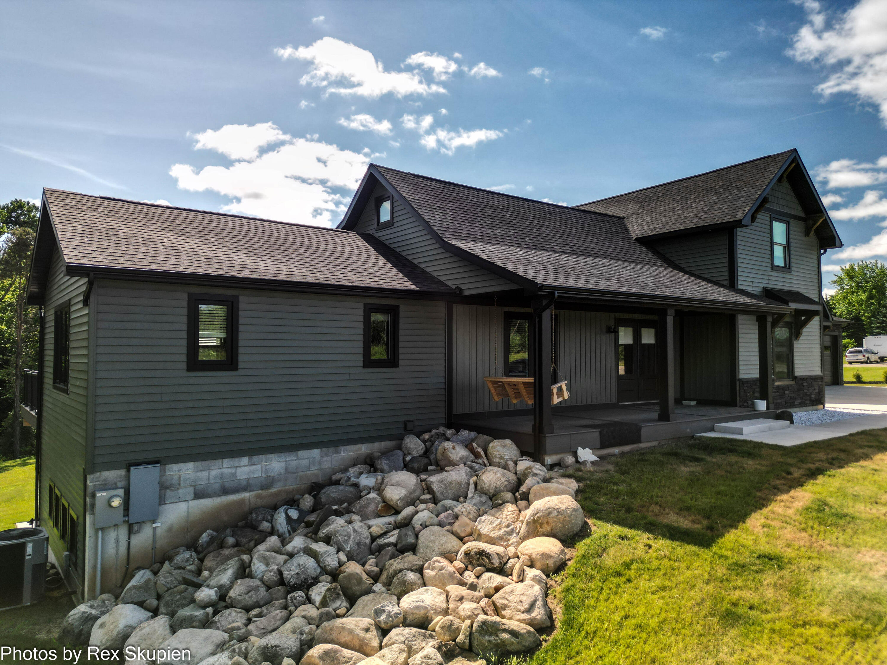 Property Photo:  17090 Kenowa Avenue  MI 49330 