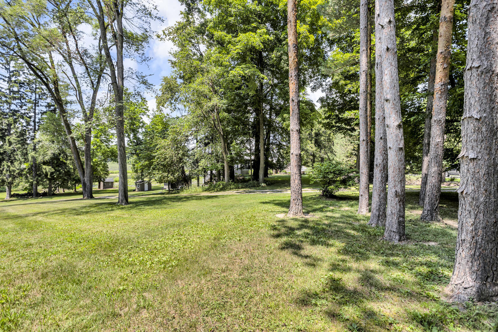 Property Photo: 4500 S Jackson Road MI 49201
