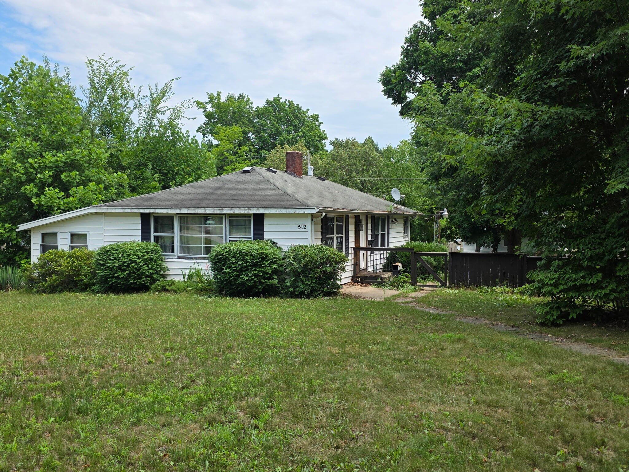 Property Photo:  512 Green Street  MI 49047 