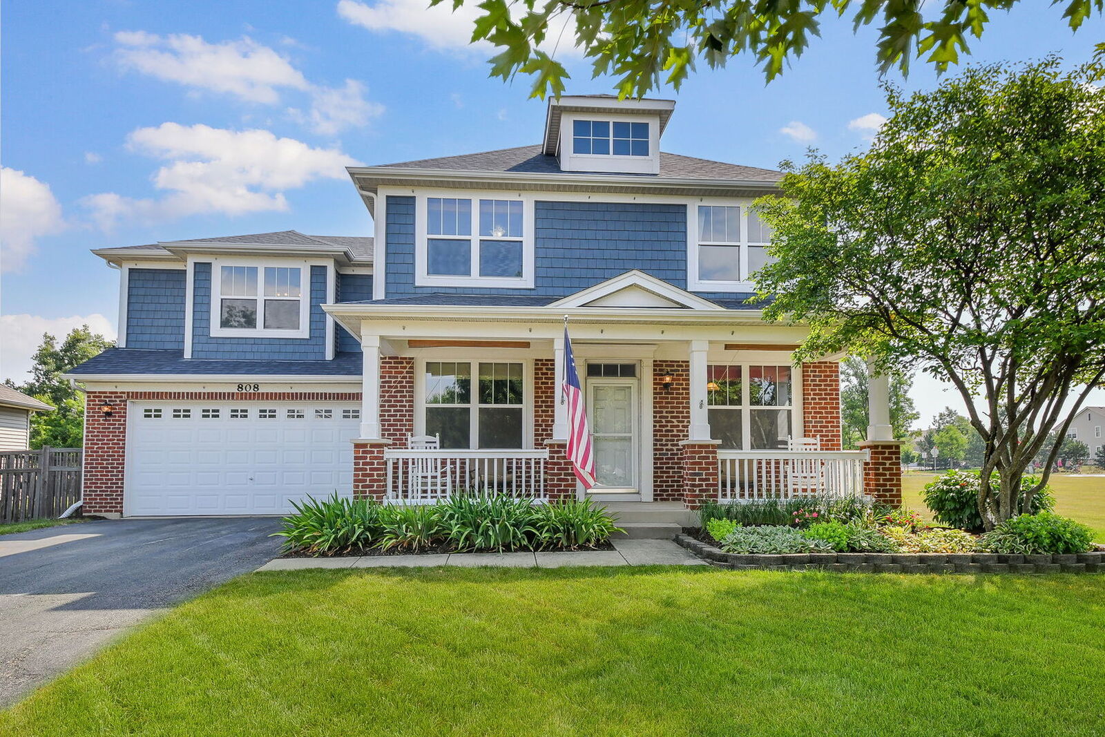 Property Photo: 808 Bonaventure Drive IL 60543