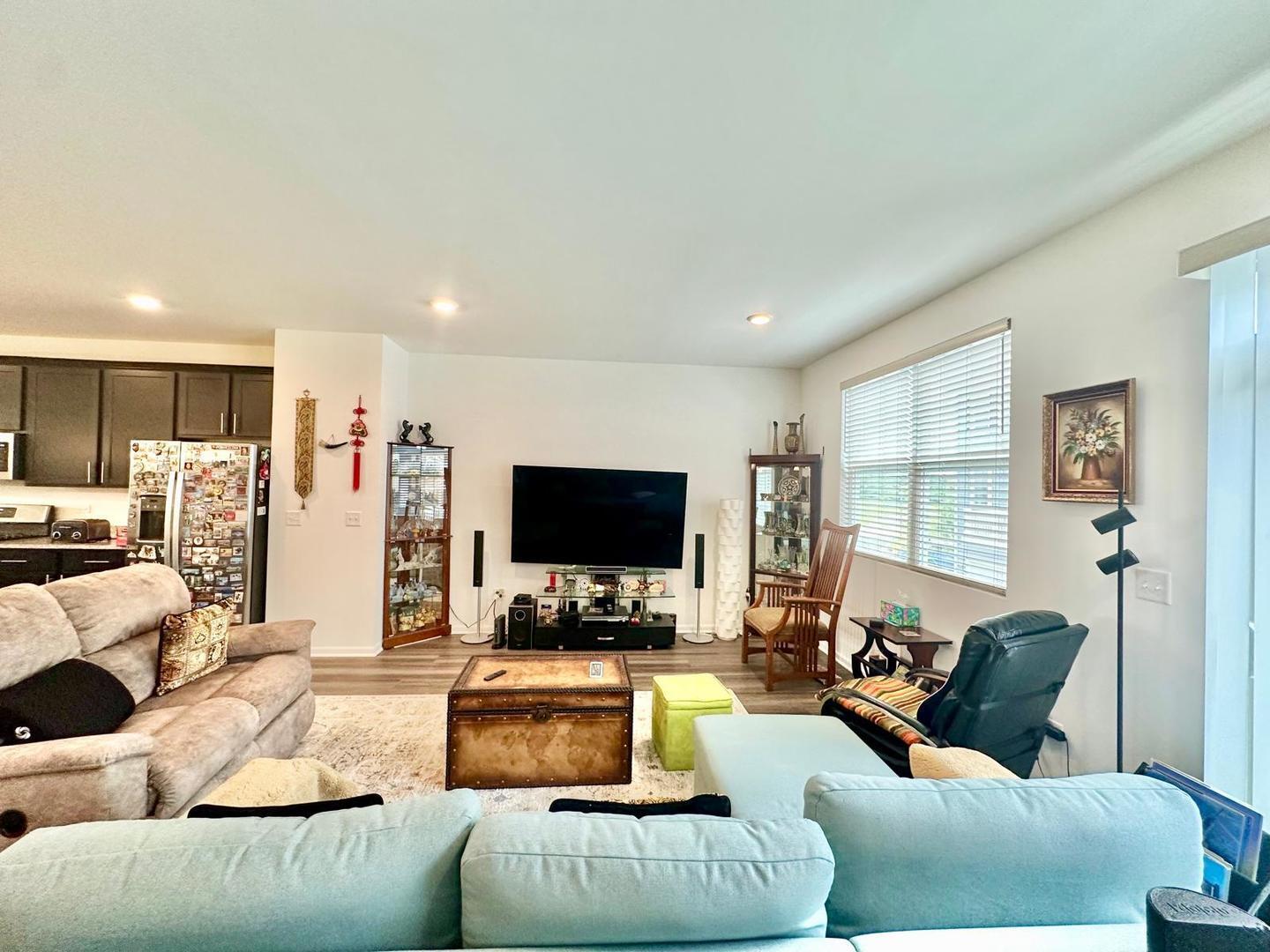 Property Photo: 1544 Syracuse Drive IL 60030