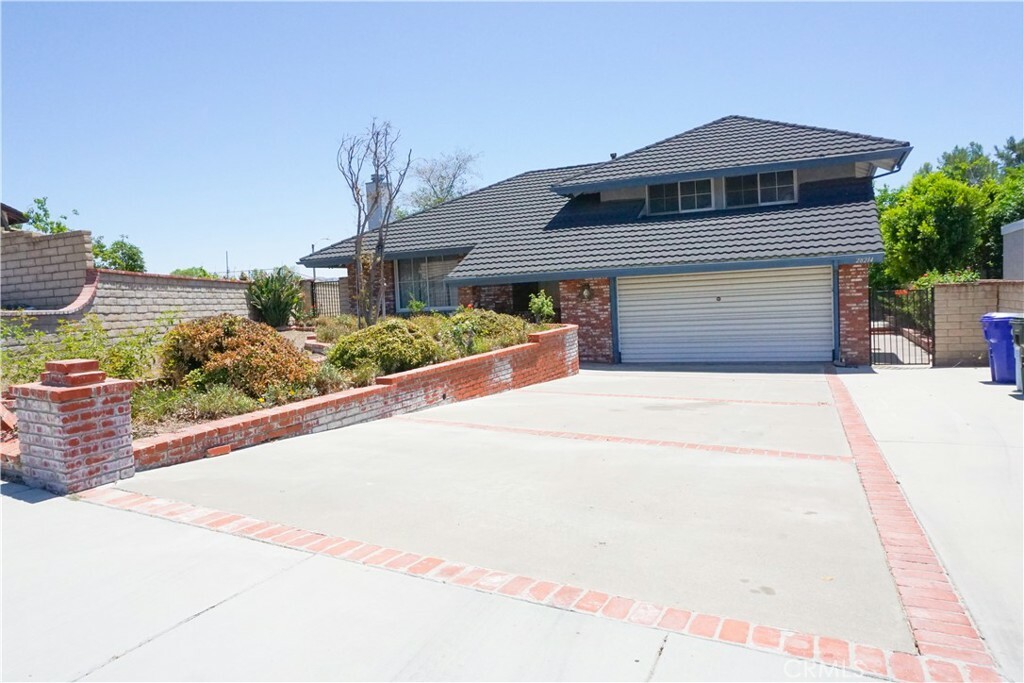 Property Photo: 28214 Winterdale Drive CA 91387