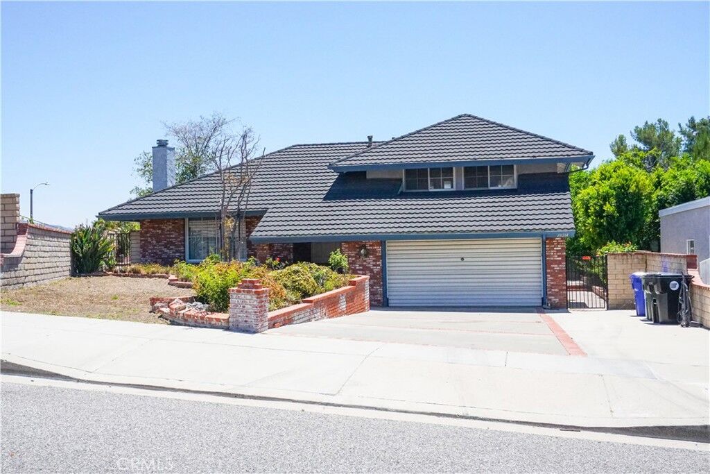 Property Photo:  28214 Winterdale Drive  CA 91387 