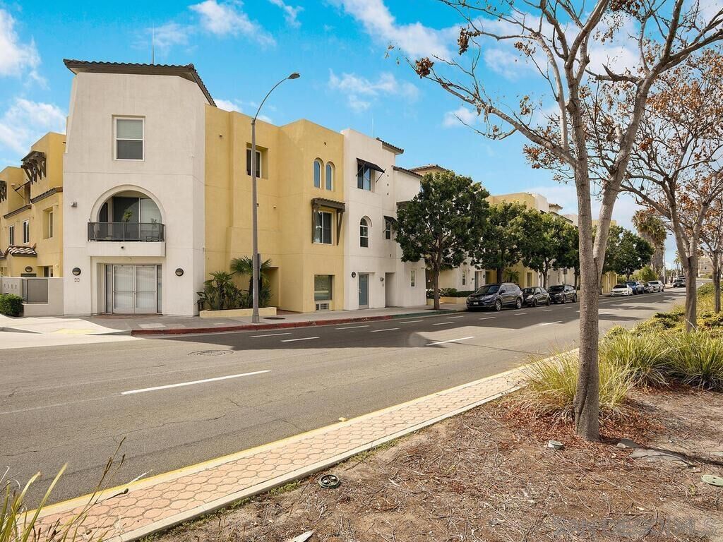 Property Photo:  7725 El Cajon Blvd 7  CA 91942 