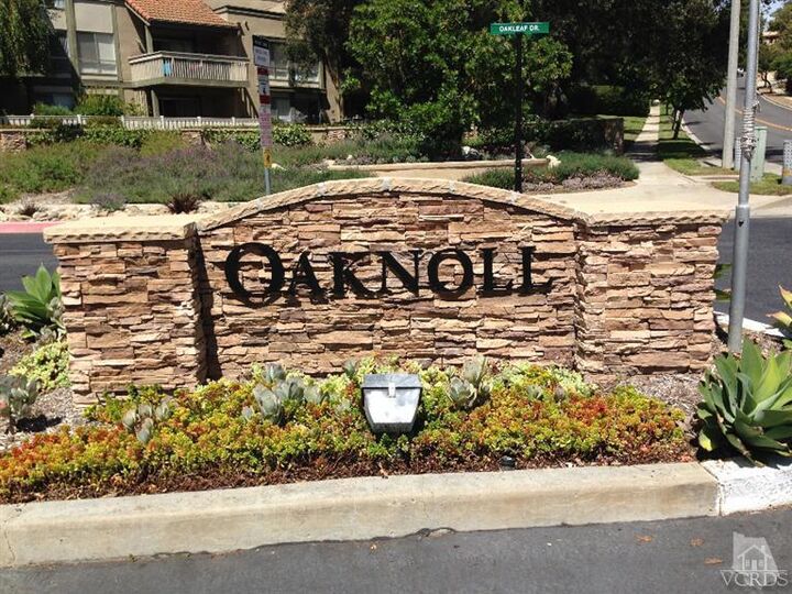 Property Photo:  245 Oak Leaf Drive 104  CA 91360