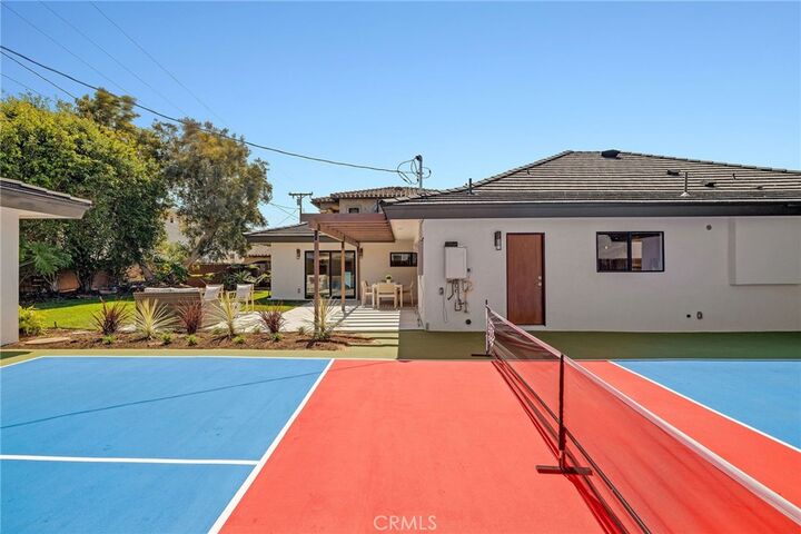 Property Photo: 5306 Maricopa Street CA 90503