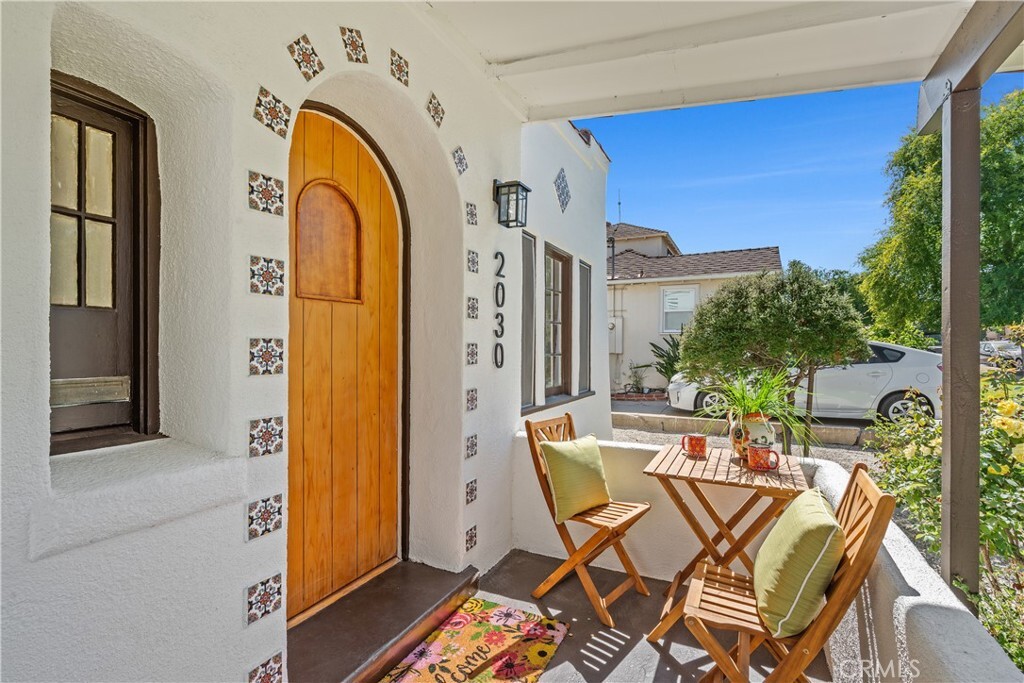 Property Photo: 2030 Jefferson Drive CA 91104