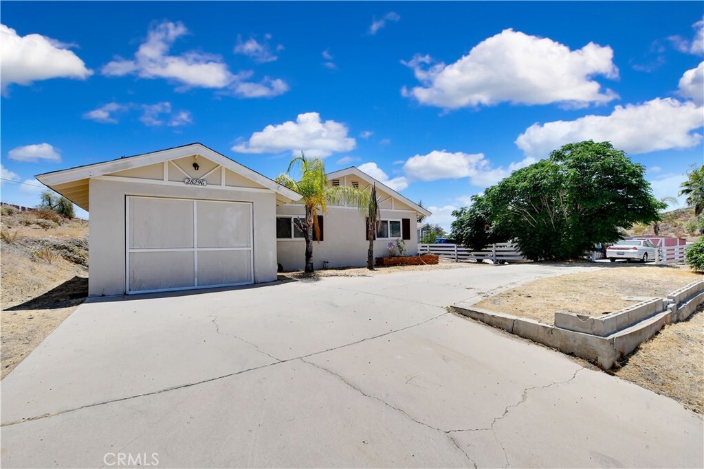 Property Photo: 28296 Oregon Place CA 92587