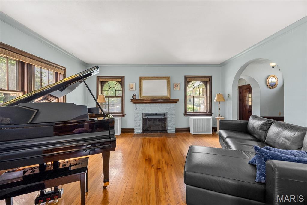 Property Photo:  7619 Delmar Boulevard  MO 63130 