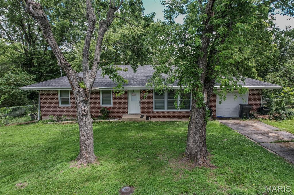 Property Photo: 304 Warren Street MO 65556