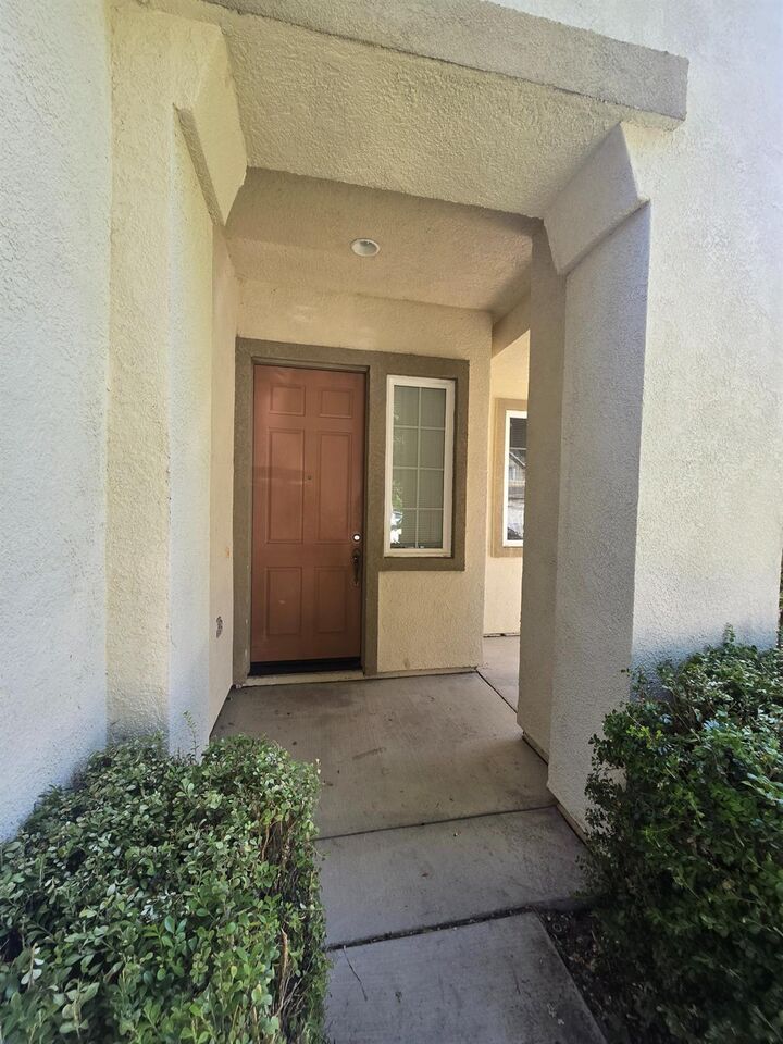 Property Photo:  10554 Rudder Way  CA 95209 