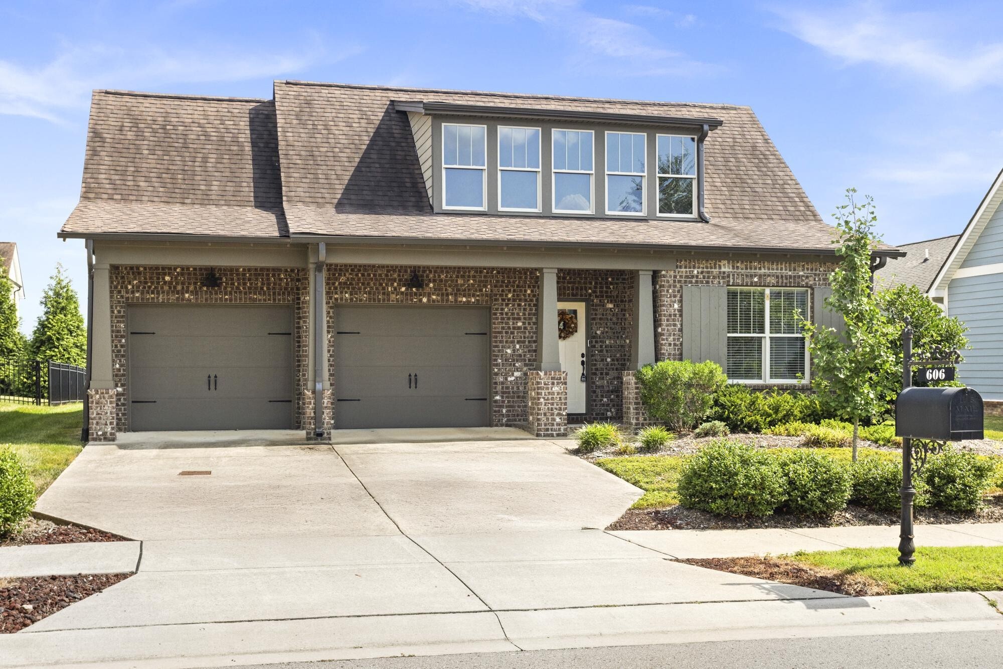 Property Photo: 606 Sire Ave TN 37122