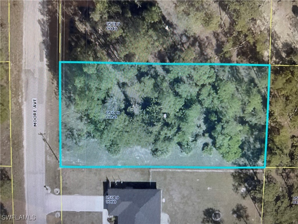 Property Photo: 114 Moore Avenue FL 33936