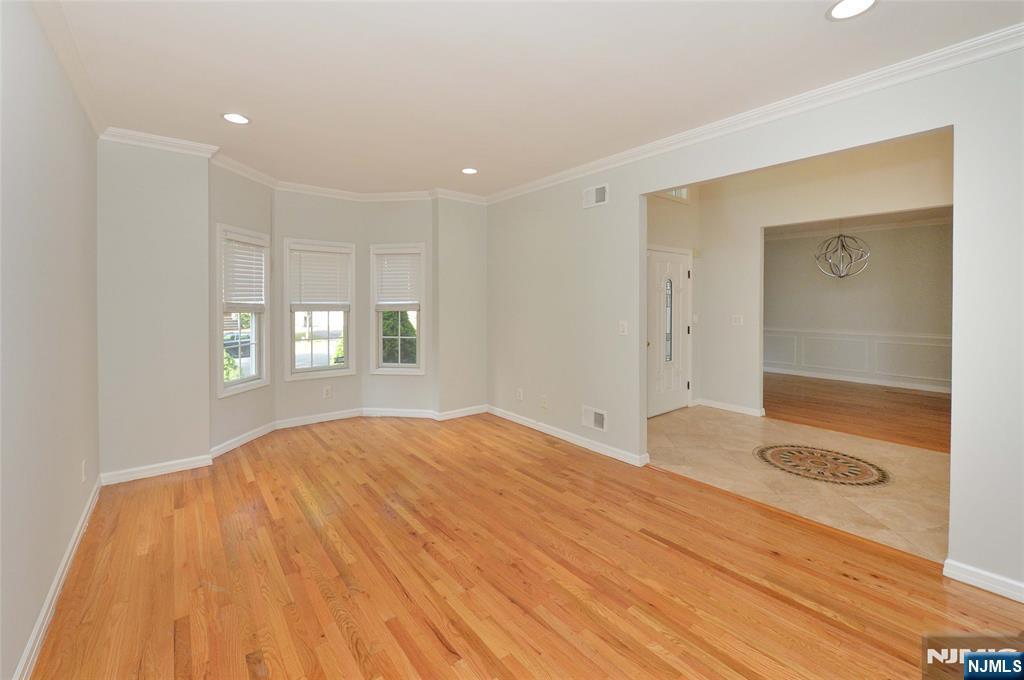 Property Photo:  278 Idaho Street  NJ 07652 