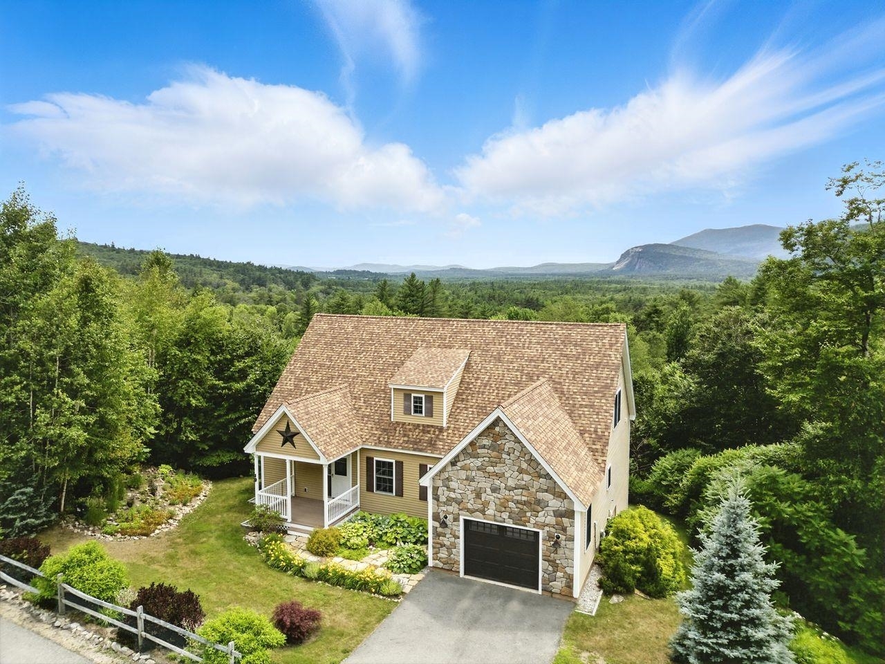Property Photo: 10 Beechwoods At Intervale NH 03812