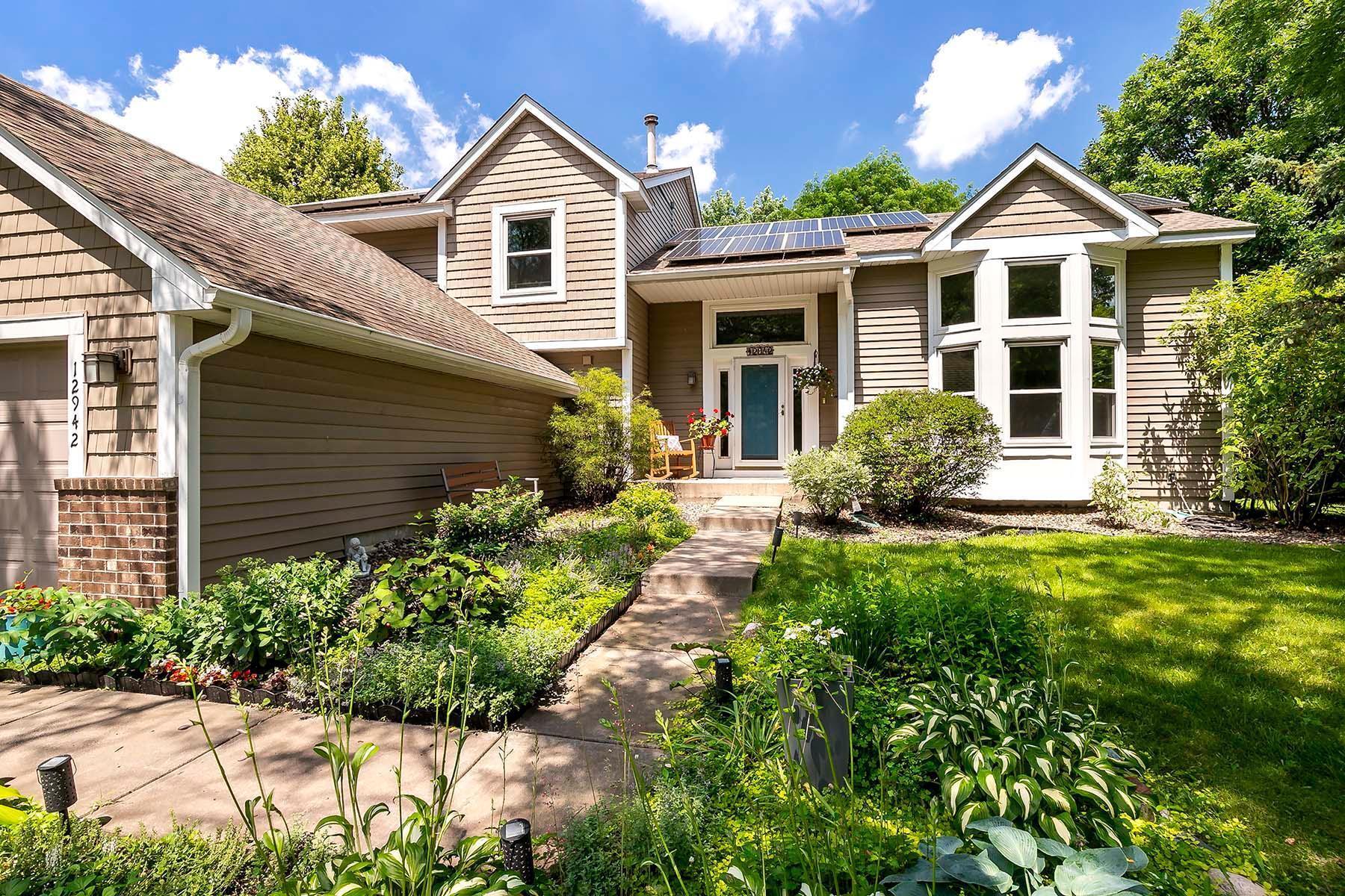 Property Photo:  12942 Maple Knoll Way  MN 55369 
