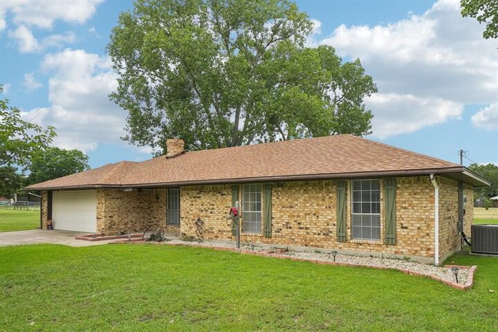 1301 Azalea Lane  Waxahachie TX 75165 photo