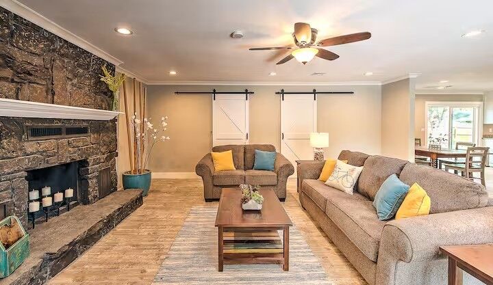 Property Photo:  204 SW G Street  AR 72712 