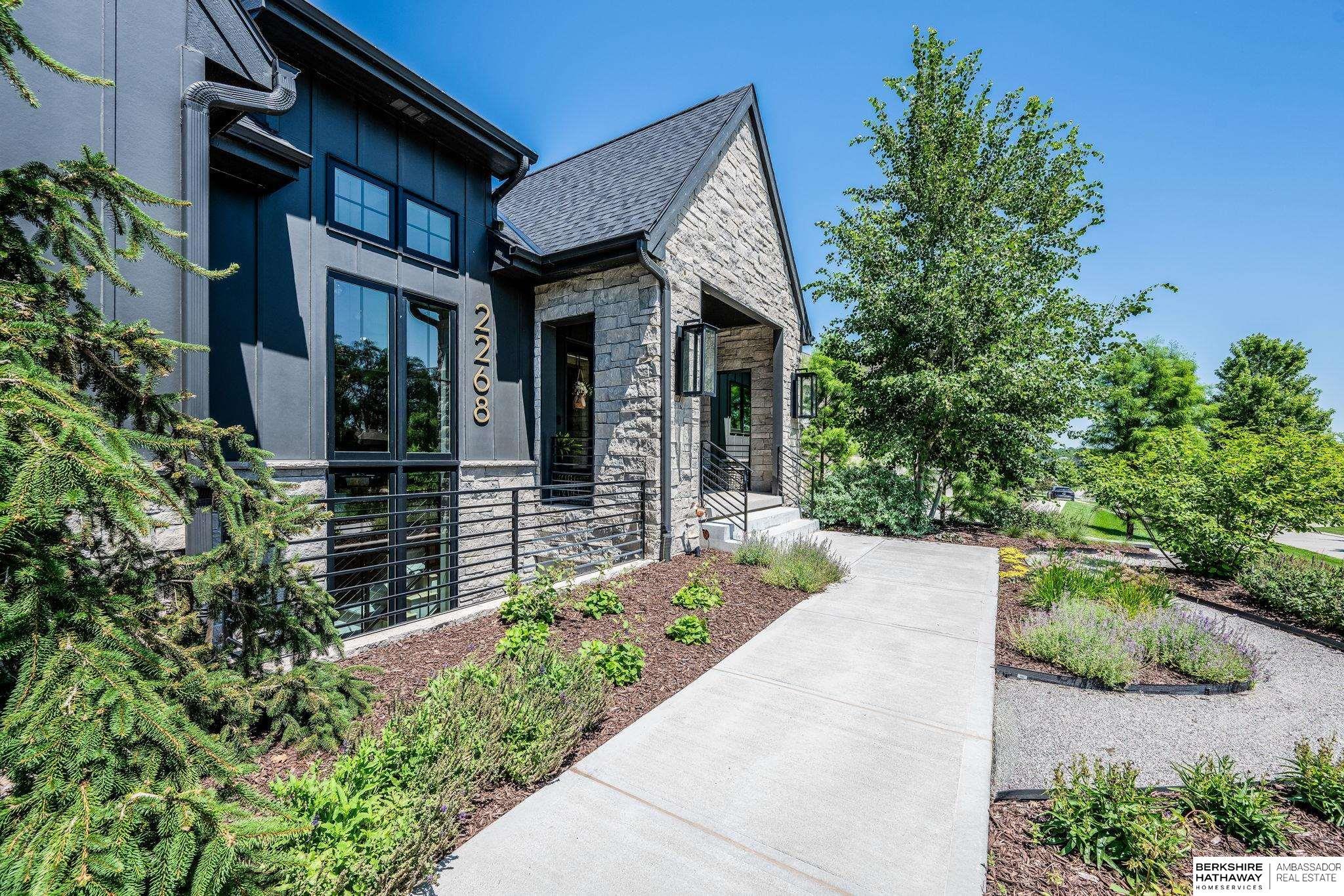 Property Photo: 2268 S 218th Avenue NE 68022